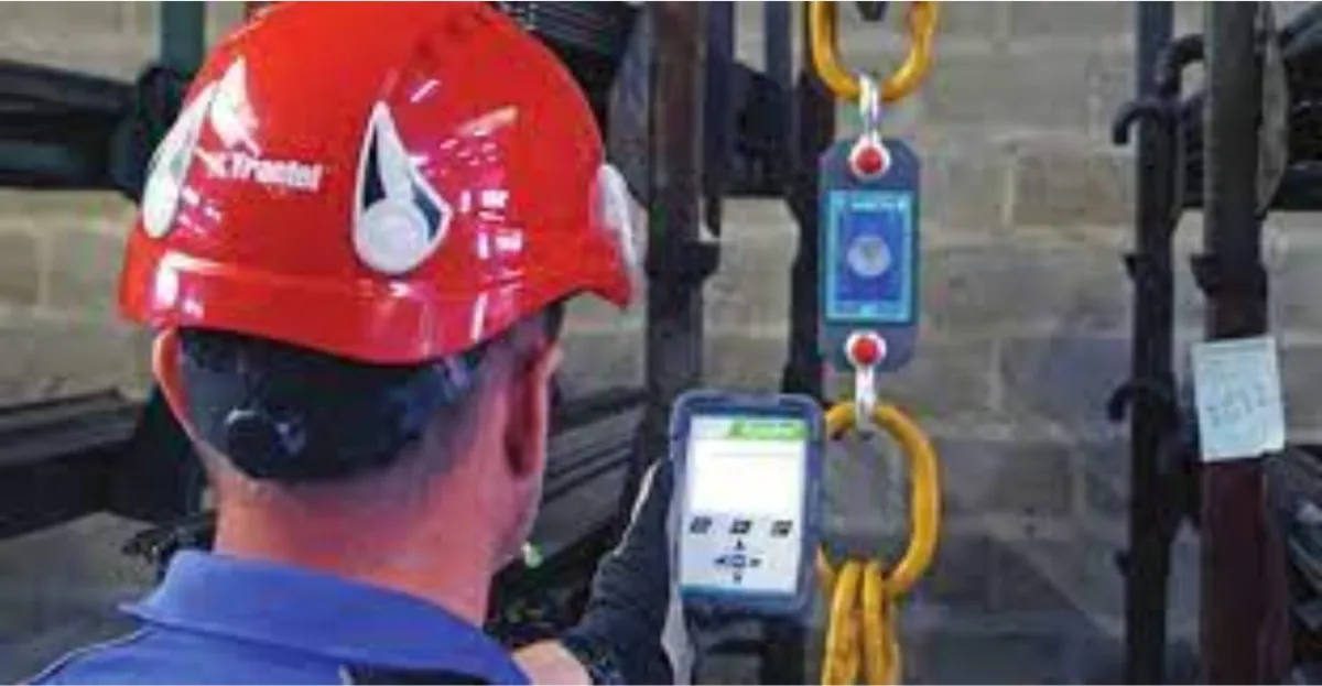 Tractel dynafor™ HHD távkijelző mérés közben | Texem Vezeték nélküli Tractel dynafor™ HHD adatnaplózó terminál használata terepi emelési feladat során a biztonságos, távoli teherleolvasásért | Texem