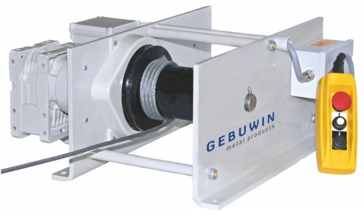 Gebuwin EW típusú zárt hajtóműves, IP54-es védettségű nehézüzemi elektromos vontató csörlő a kötéldob felől fényképezve [0,1.10] | Texem